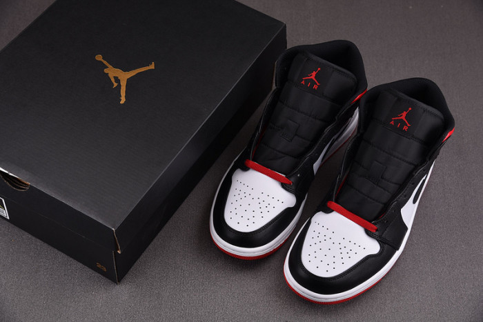 Jordan 1 Mid Gym Red Black Toe DQ8426-106