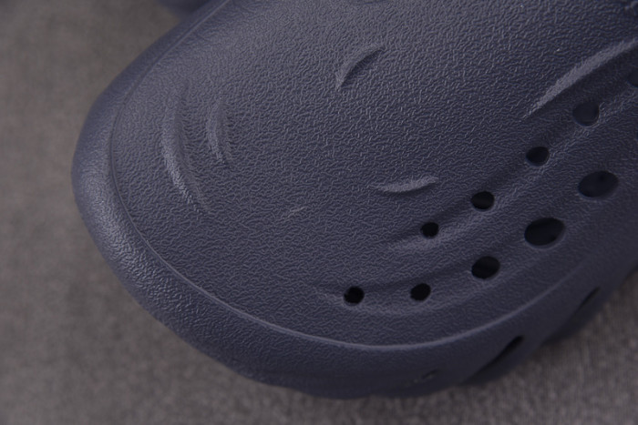 CROCS X SALEHE BEMBURY C00018