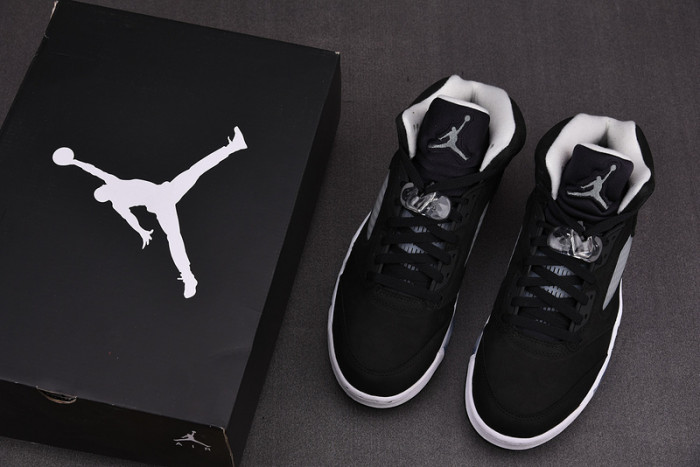 AIR JORDAN 5 RETRO
