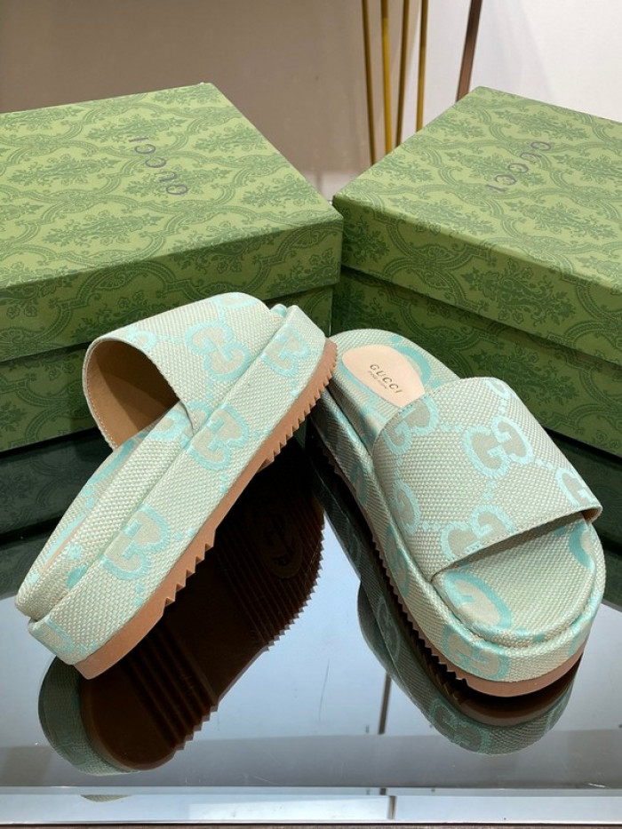 Gucc* Sandal 151