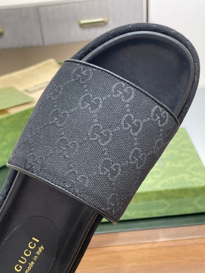 Gucc* Sandal 166