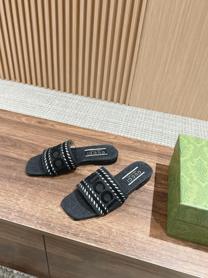 Gucc* Sandal 201