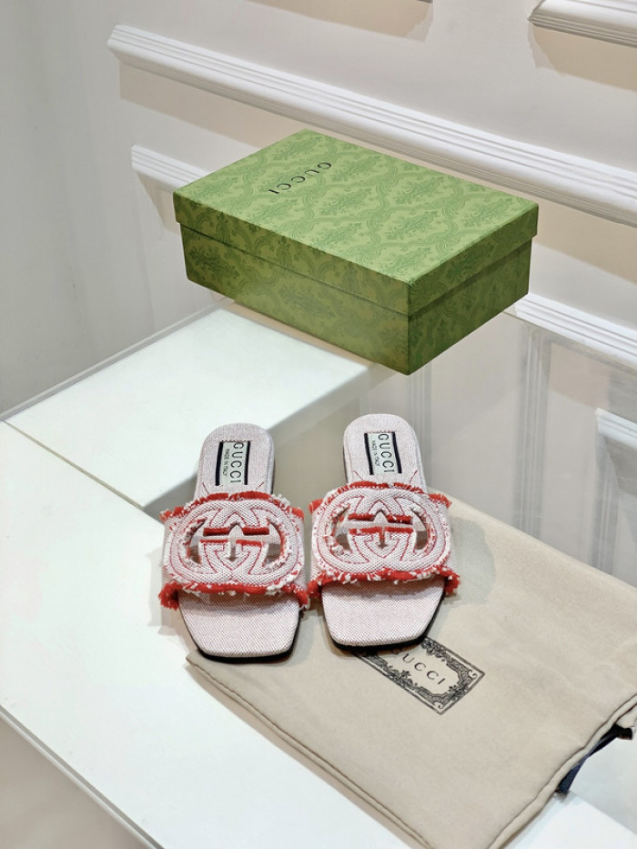 Gucc* Sandal 205