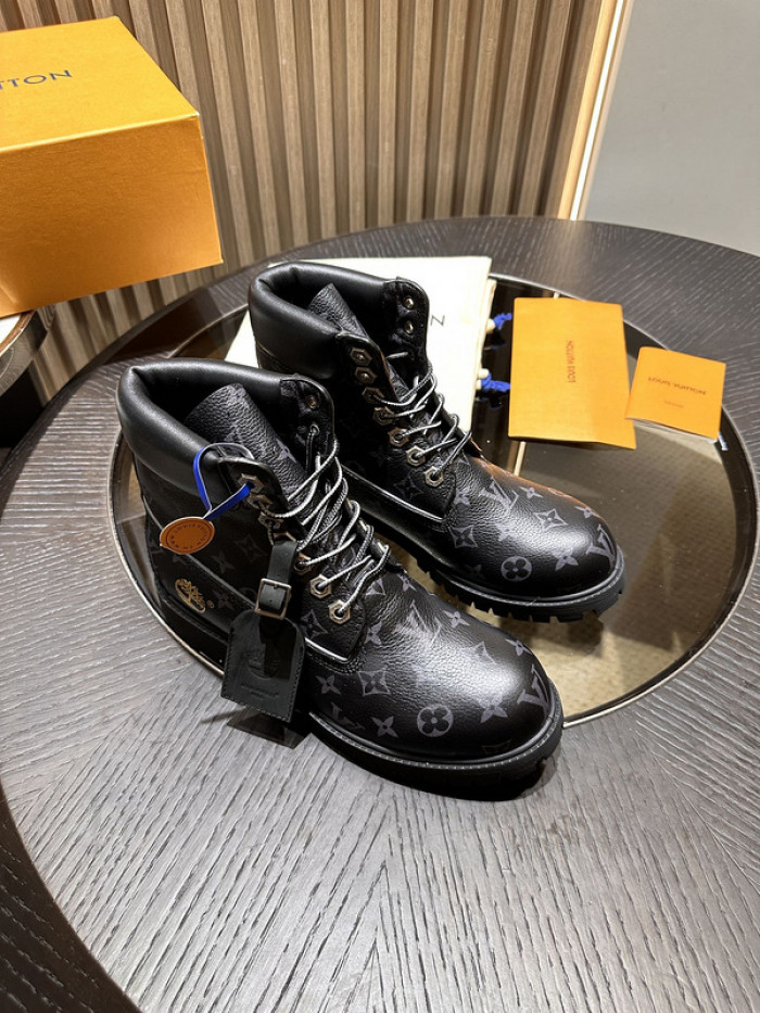 LV BOOTS L000018
