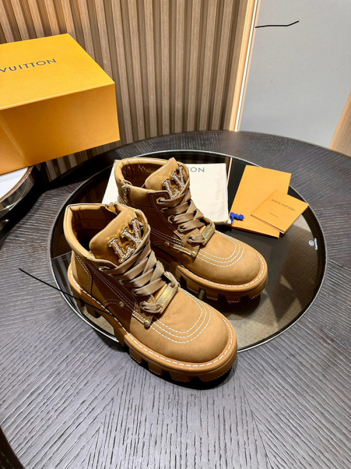 LV BOOTS L000025