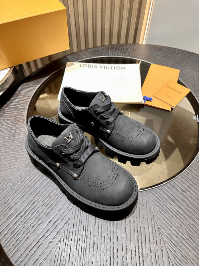 LV BOOTS L000028