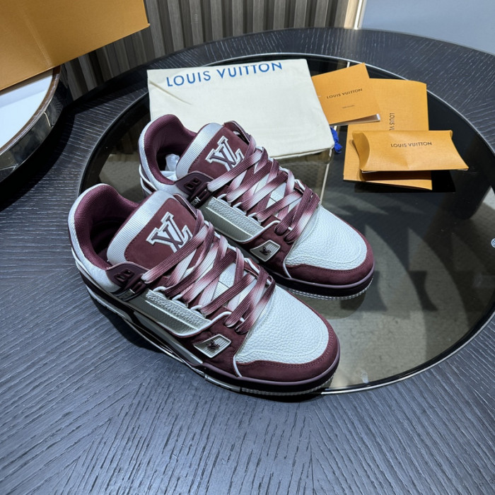 LV TRAINER SNEAKER LV-000606