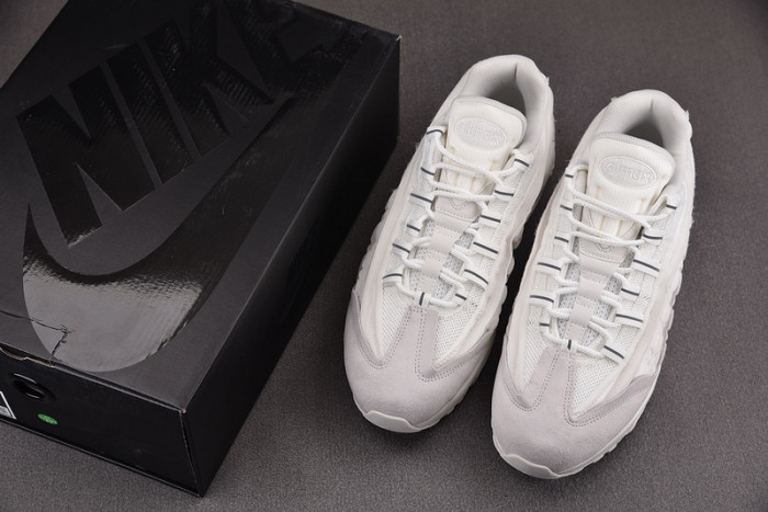 Comme des Garçons x Air Max 95 