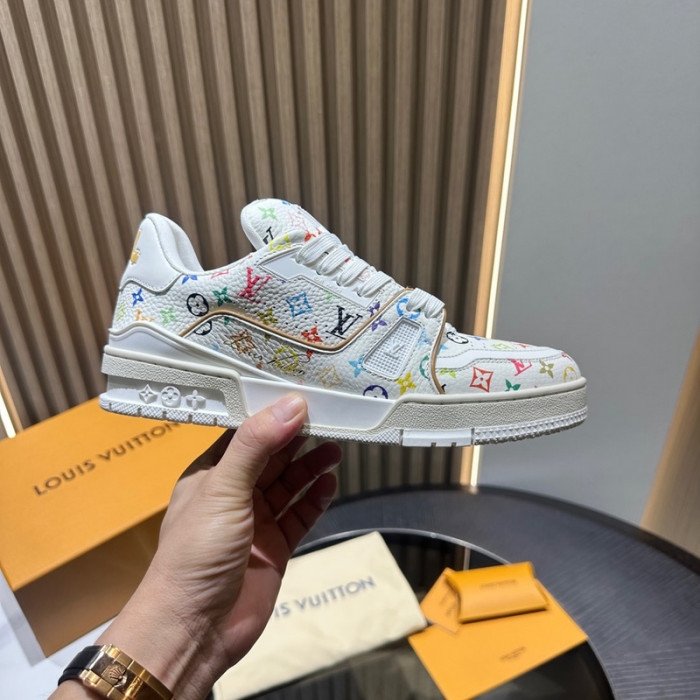 LV TRAINER SNEAKER LVT-000610