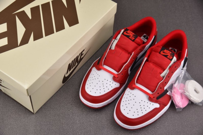 Travis Scott x AIR Jordan 1 Retro Low OG SP White Red DM7866-101