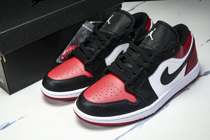 Air Jordan 1 Low 