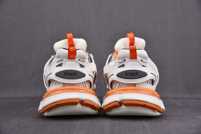 TRACK SNEAKER TS001