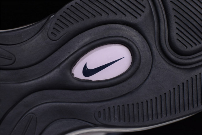 NIKE Women