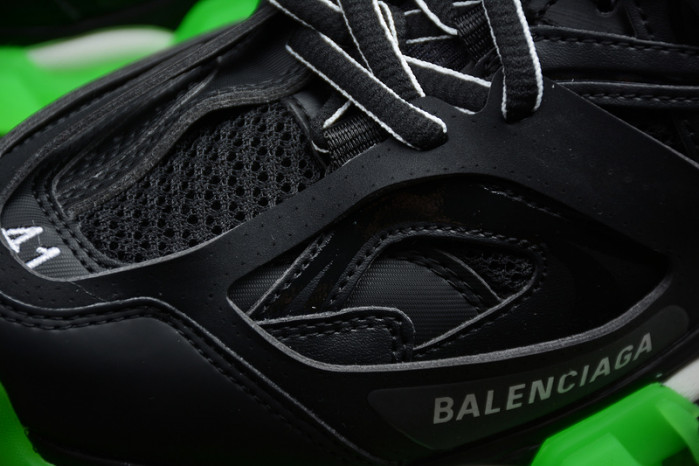 TRACK SNEAKER TS019