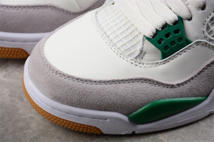 Jordan 4 Retro SB Pine Green DR5415-103