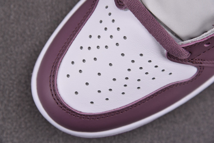 Air Jordan 1 High OG “Mauve” DZ5485-105