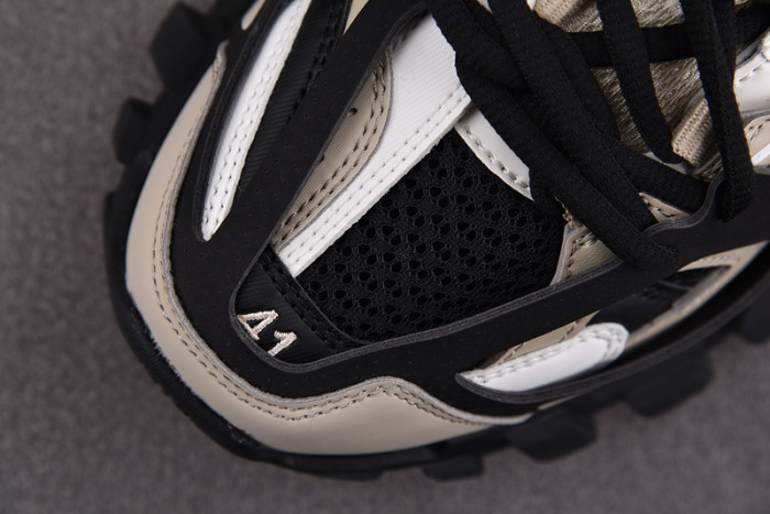 TRACK SNEAKER TS076