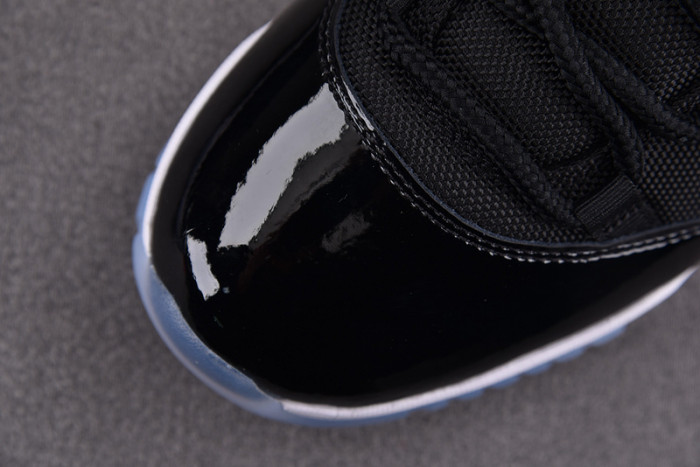 Jordan 11 Retro Low Space Jam FV5104-004