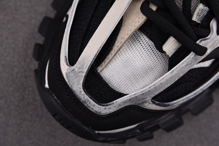 TRACK SNEAKER TS099