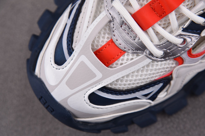 TRACK SNEAKER TS101