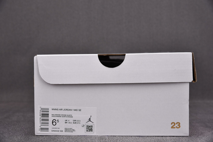 Air Jordan 1 Mid SE 