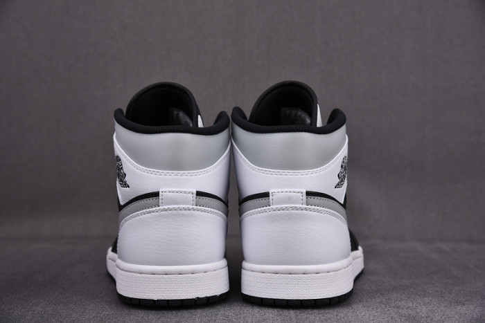 Air Jordan 1 Mid