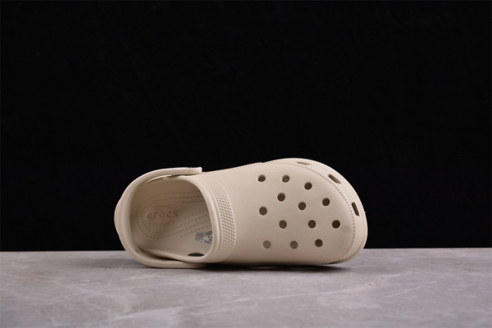 CROCS SCANDAL C00039