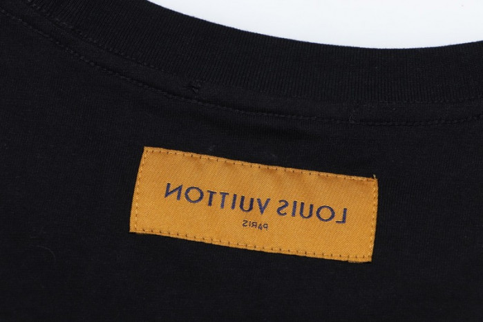 LV CLOTHES V00036