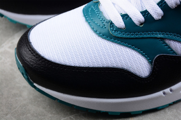 LEBRON JAMES NIKE AIR MAX 1 "LIVERPOOL" FB8914-100