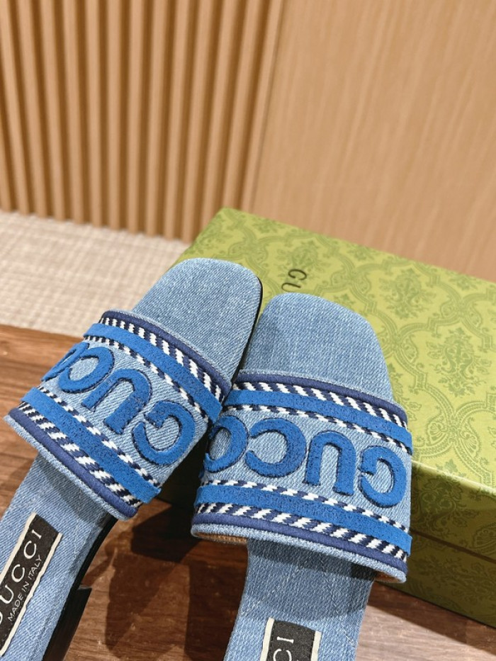 Gucc* Sandal 199