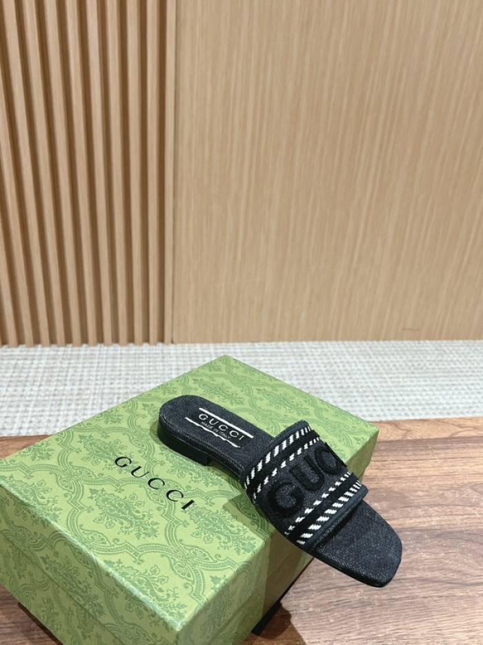 Gucc* Sandal 201
