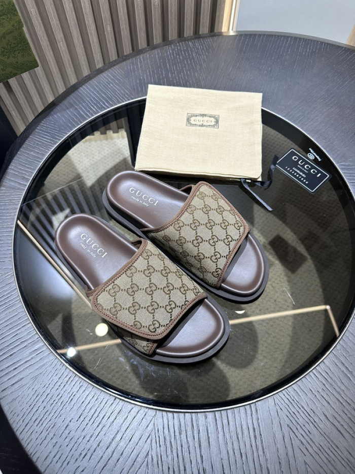 Gucc* Sandal 131