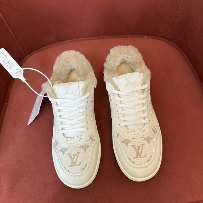 LV LV-000631