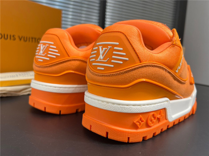TRAINER MAXI TM026