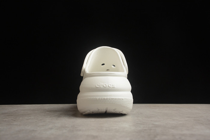 CROCS SCANDAL C00031