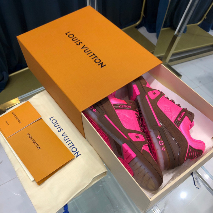 LV SNEAKER LV-000312