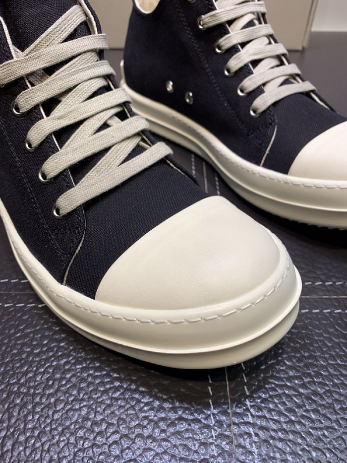 Rick Owen RO000001
