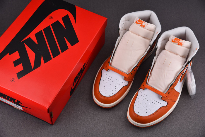 WMNS AIR JORDAN 1 HIGH OG