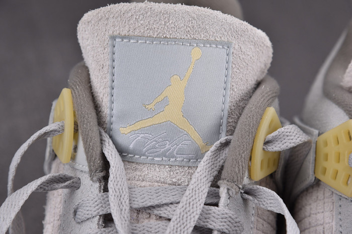 Jordan 4 Retro SE Craft Photon Dust DV3742-021