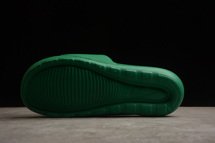 NIKE SANDALS N-026
