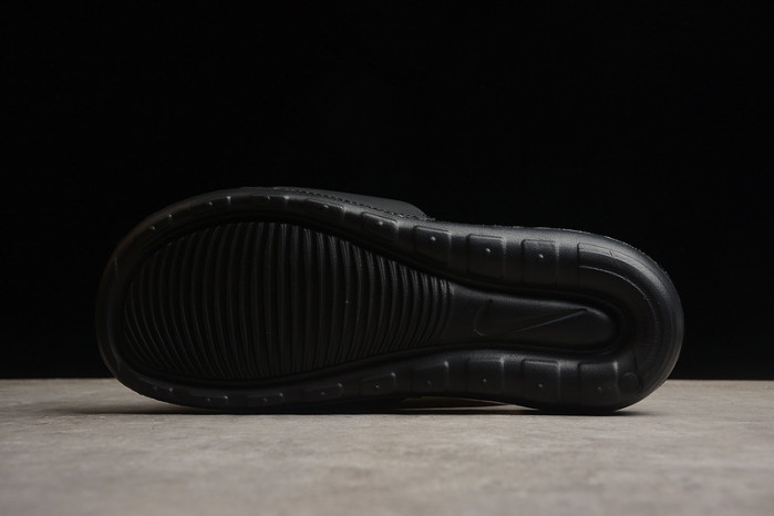 NIKE SANDALS N-027