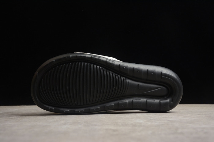 NIKE SANDALS N-007