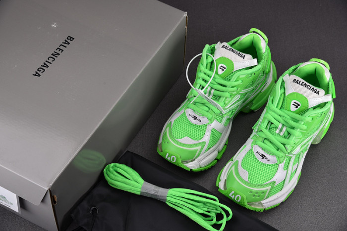 RUNNER SNEAKER RS010