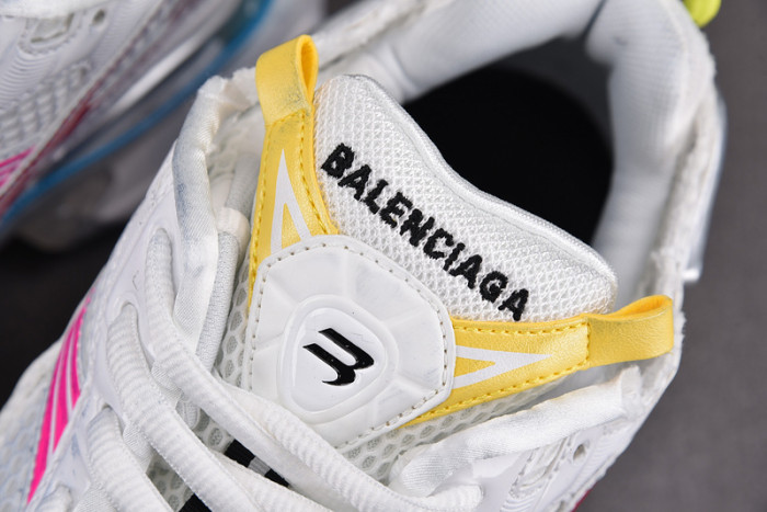 RUNNER SNEAKER RS052