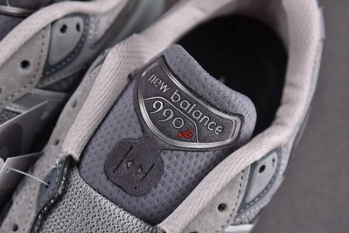 NEW BALANCE SNEAKER NB076