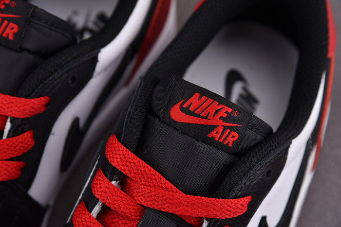 Jordan 1 Retro Low OG Black Toe (2023) CZ0790-106