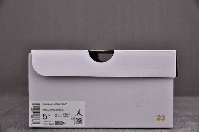 Air Jordan 1 Mid