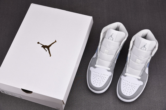 Air Jordan 1 Mid