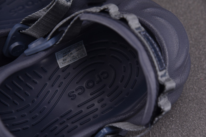 CROCS X SALEHE BEMBURY C00018