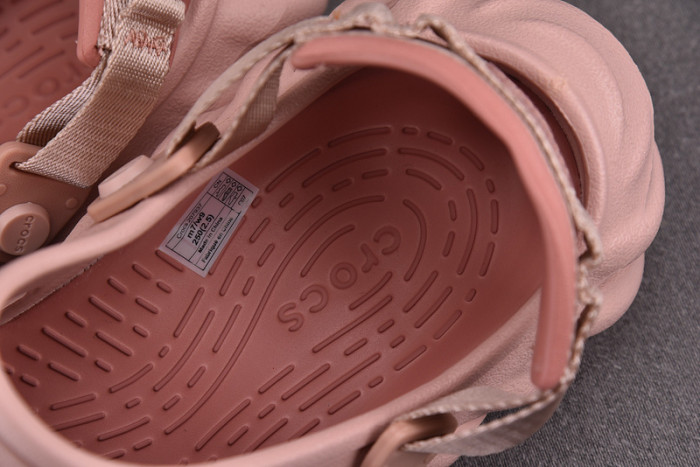 CROCS X SALEHE BEMBURY C00019